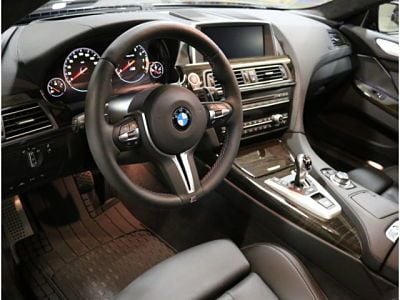 BMW M6 cockpit is luxurious and purposeful