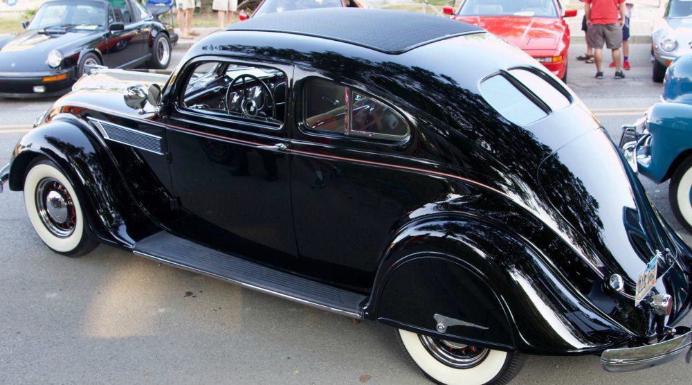 rear side of the chrysler airflow at artomobilia